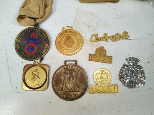 Medalla Antigua Digeder Y Otros 