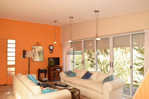 Casa En San Rafael, 4 Dormitorios - Ref: 3406