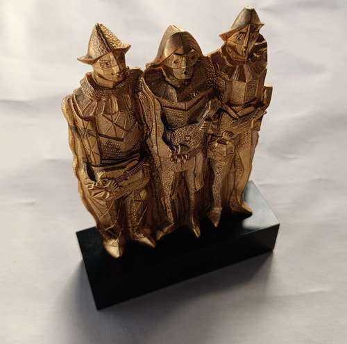 Escultura Emilio Pettoruti. Arlequines - El Improvisador '37 Dorado (Usado)