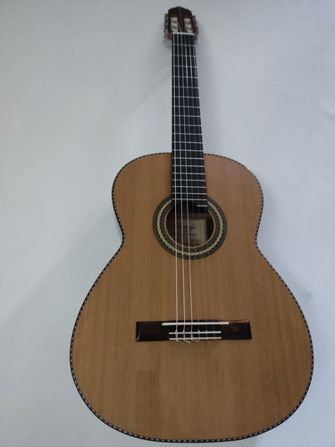 Imagem 1 de 10 de Violão Luthier Araujo Imbuia/cedro Nylon