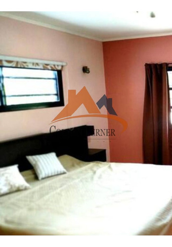 Oportunidad Casa Quinta De Tres Dormitorios Y Dos Departamentos En Parque Gorriti