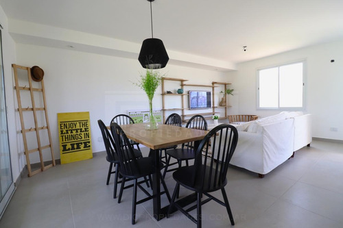 Imagen 10 de 30 de Duplex 4 Ambientes A Estrenar En Barrio Privado
