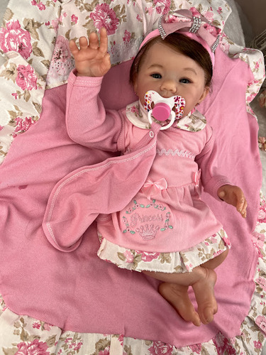 Boneca Bebe Reborn Artesanal Corpo Em Tecido Olhos Azuis