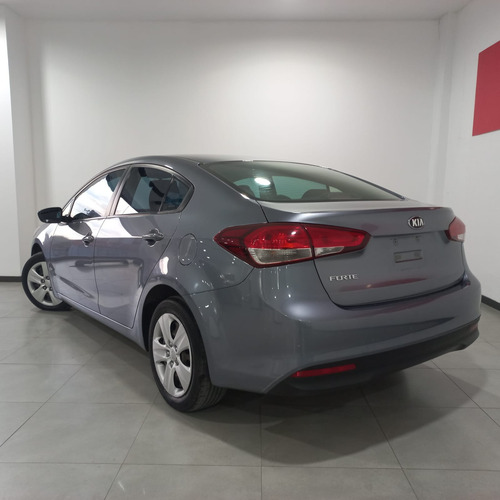 Imagen 3 de 15 de Kia Forte Lx T/m 2017