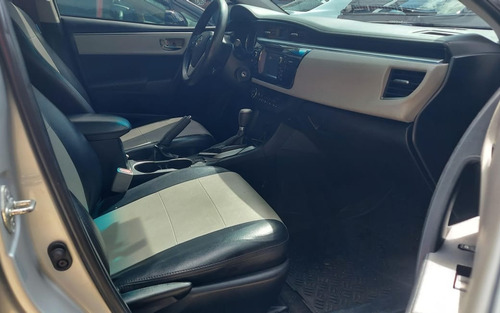 Toyota Corolla 2015 Le En Piel Con Poco Uso Y Super Cuidado