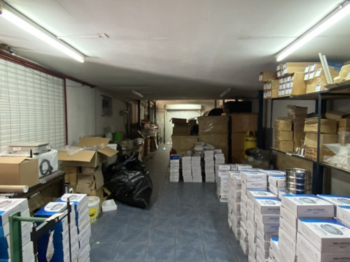 Propiedad Para Uso De Oficinas Y Bodegas Dávila Larraín