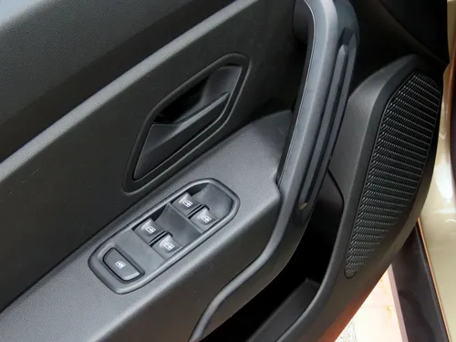 Renault Duster 1.3 Intense Cvt