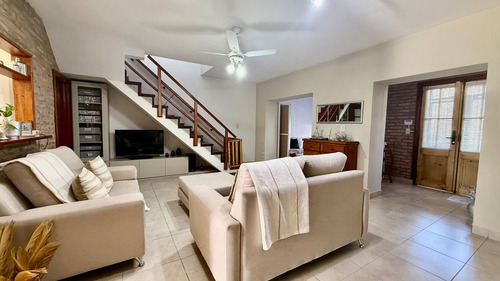 Venta Casa 3 Dormitorios Capitan Bermudez Cochera
