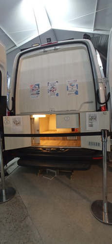 Motorhome Home Rolling Equipamiento Sobre Furgon.
