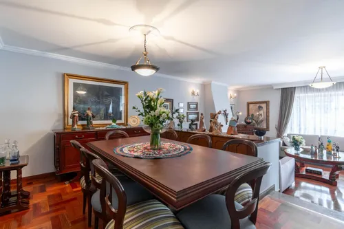 Casa En Arriendo/venta En Santa Barbara Central. Cod V11256