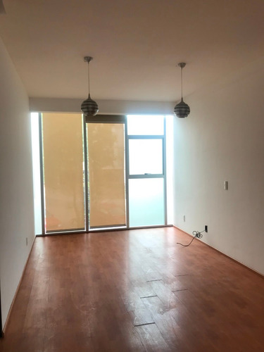 Imagen 3 de 13 de Vendo Departamento En Zona Esmeralda, Oportunidad