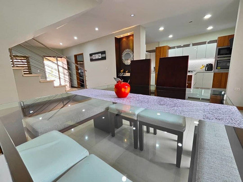 Imagen 13 de 16 de Cf. Se Vende Excelente Casa En Urb Villa Eugenia.