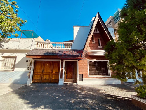 Casa En Venta En Liniers