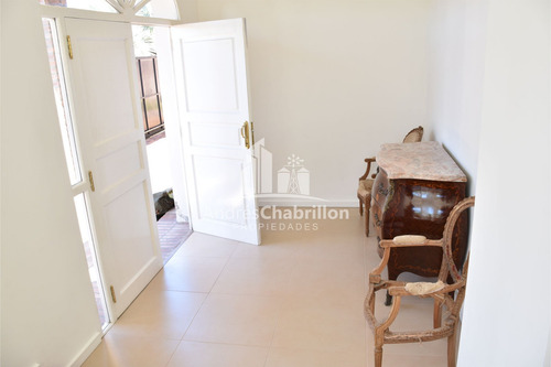 Venta Casa 4 Dormitorios Concordia Con Cochera