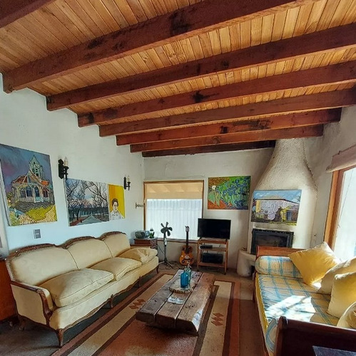 Se Vende Parcela Con 2 Casas En Pirque