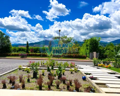 Hermosa Casa Campestre Con Reserva En Venta De Un Solo Nivel, Restrepo