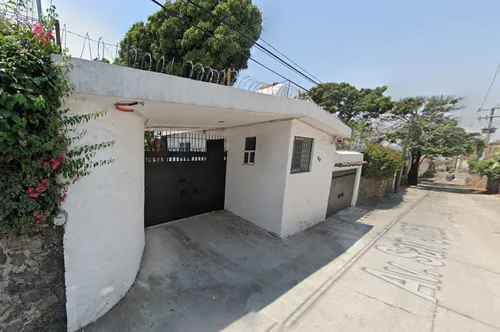 Casa En Venta En Oaxtepec, Morelos, St08