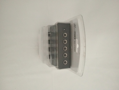 Mezclador De Linea Super Compacto Behringer Micromix Mx-400