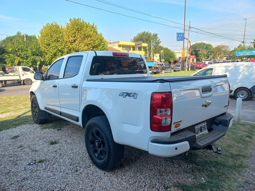 Imagen 3 de 11 de Chevrolet S10 2.8 Cd 4x4 Ls Tdci 200cv 2016