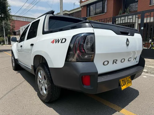 Renault Duster Oroch 1.3 turbo Intens 4x4 mecanica