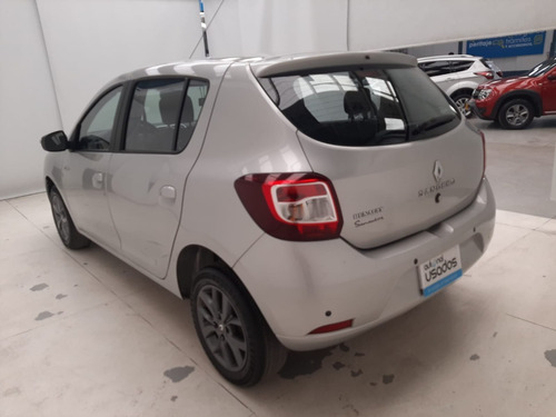 Imagen 9 de 25 de Renault New Sandero Expression 1.6 5p 2018 Dqk633