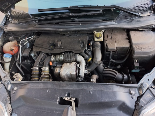 Imagen 6 de 7 de Citroen C4 Sedan 1.6hdi