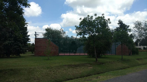 Imagen 4 de 5 de Venta Terreno En Barrio Cerrado Aldea Tenis