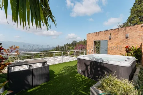 Casa En Venta En Alto Hatillo Gi