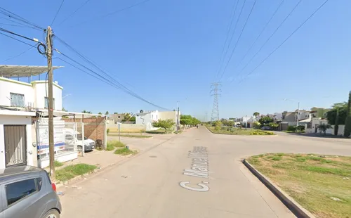 Venta De Casa, ¡remate Bancario!, Col. Jardines Del Bosque, Los Mochis, Sin. -jmjc3