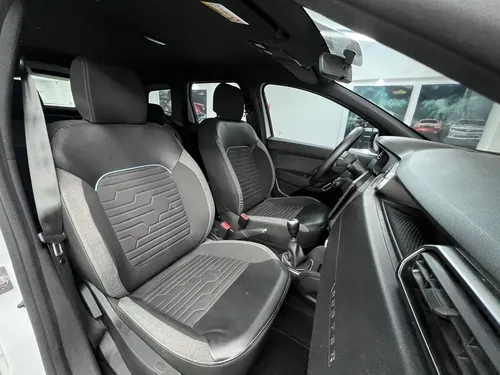 Renault Duster Intens MT 1.3 Turbo 4x4 2023