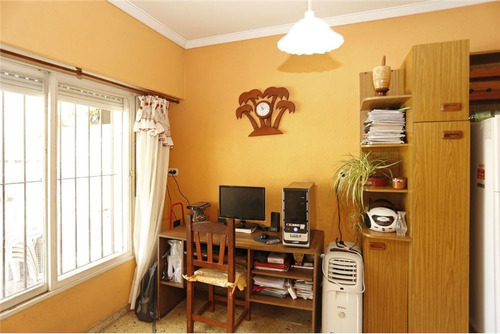 Imagen 8 de 30 de Venta Casa 6 Ambientes Pileta Jardin Haedo Moron