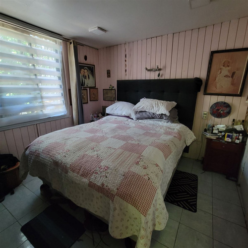 Casa En Venta-oportunidad De Inversión 5d/2b Los Olmos-macul