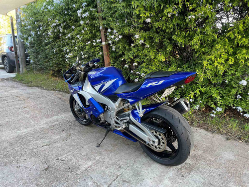 Yamaha R1