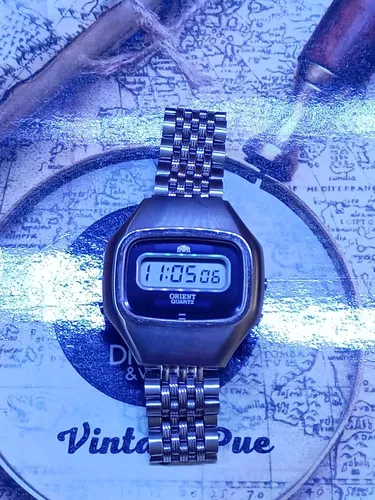 Reloj Orient Automático Plateado Original De Dama Fnq1x003x9 Dial Degradado  Color del fondo Marrón