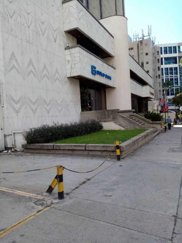 Alquilo Edificio Comercial De 1.511,42 M2, Ref. 14.500