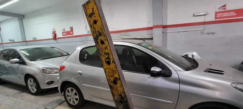 En Venta Taller O Local Sobre Presidente Peron Mirando De Frente Lado Izquierdo De 111.78m2 Totales F: 8277