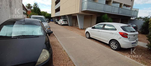 Venta Departamento 3 Ambientes. Pilar. Con Pileta Y Estacionamiento