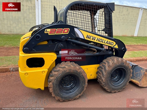 Mini-carregadeira New Holland L220 Ref.228596