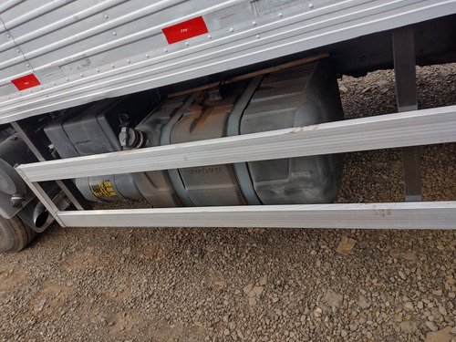Imagem 5 de 13 de Volvo Vm 260