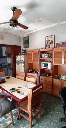 Imagen 2 de 8 de Venta De Departamento De 3 Ambientes En Bernal Oeste