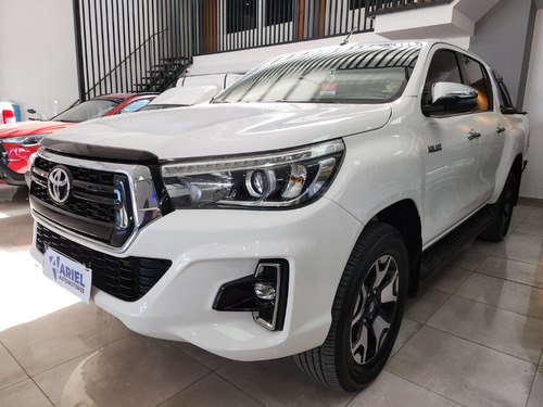 Toyota Hilux 2.8 Cd Srx 177cv 4x2