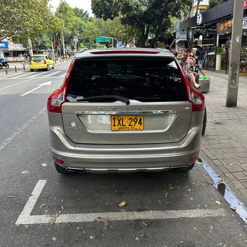 Volvo XC40 2.0 T5 Awd Momentum