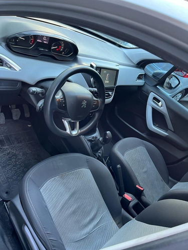 Imagen 10 de 14 de Peugeot 208 Allure Touchscreem 2016