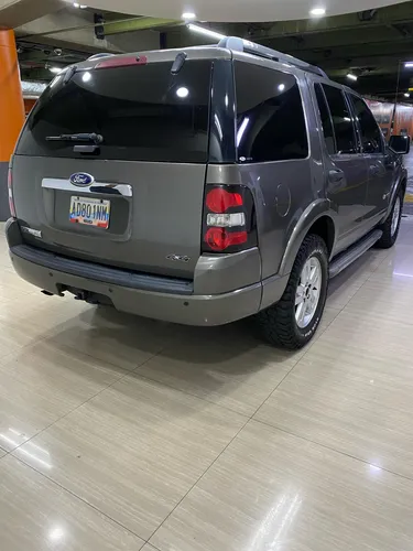 Ford Explorer Limited 2010