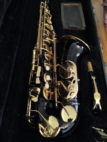Saxofon Alto Jupiter Con Estuche + Boquilla Yamaha Poco Uso
