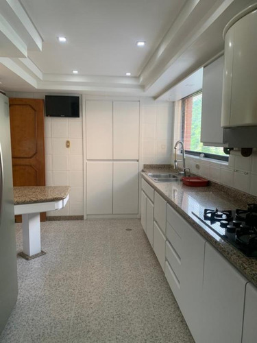 Apartamento Moderno. Resd Churún Merú, Urb. La Trigaleña. Luz Coelho