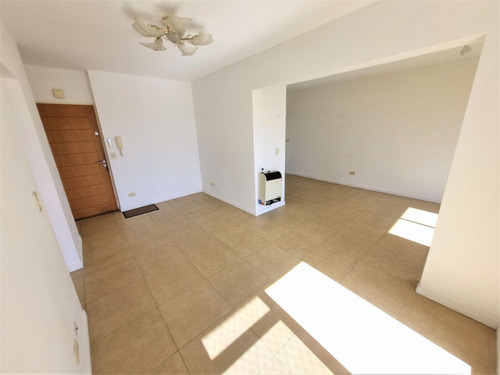 Alquiler Departamento 2 Ambientes Balcón Amenities