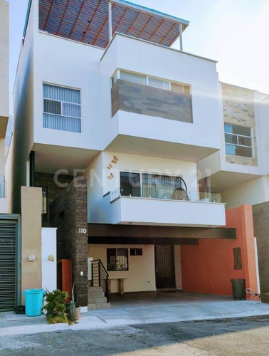 Casa En Venta En Cumbres