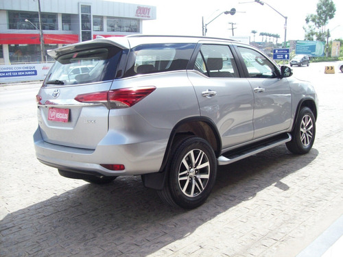 Toyota Hilux Sw4 Srx 2017.