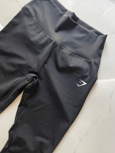 Conjunto Leggin Y Top Grymshark Negro Talla M/l Negro M/l (Usado)